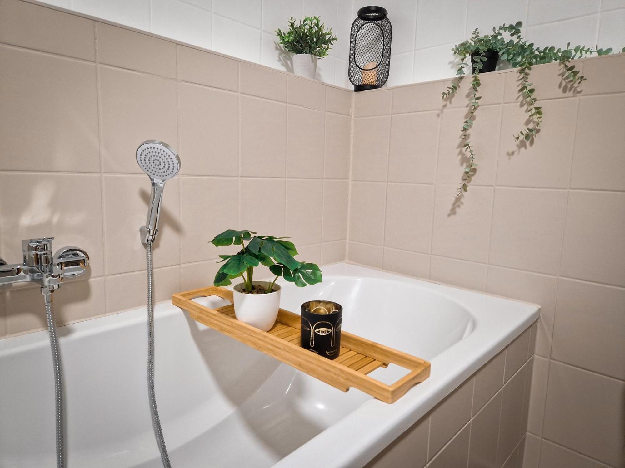 Grosszuegige Altstadtwohnung Lara Fuer 6 Personen Apartment Weißenfels